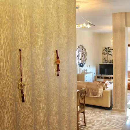 Apartament Suiteviewporos